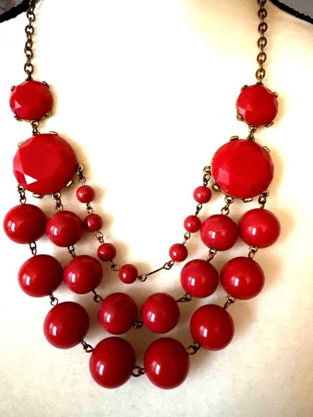 Liz Claiborne Red Bead Statement Necklace Bib Classic